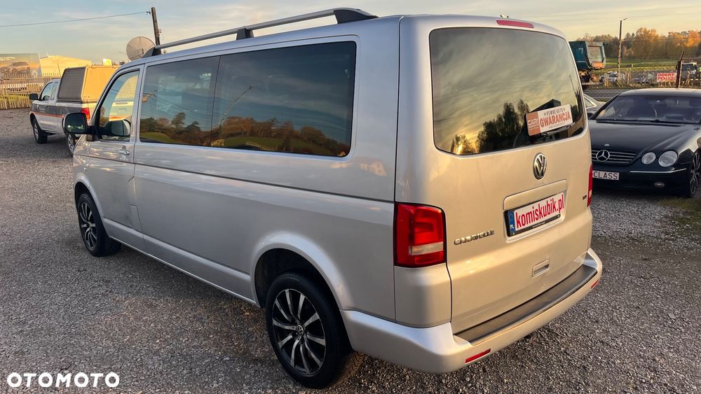 Volkswagen Caravelle - 39