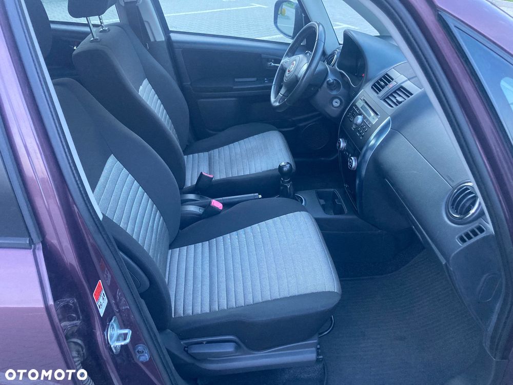 Suzuki SX4 1.6 VVT Streetline 4x2 Club - 11