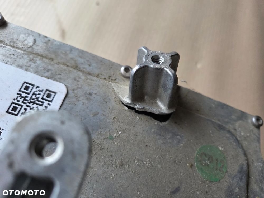 Falownik konwektor moduł napięcia Peugeot 208 II Elektryk - 6