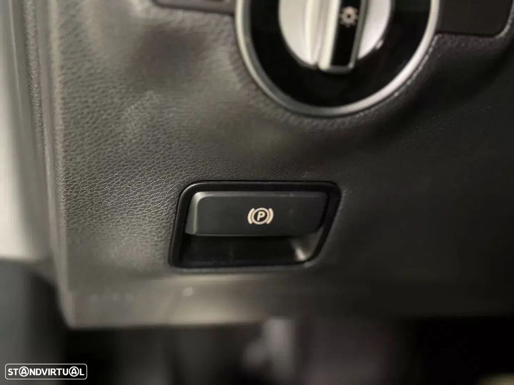 Mercedes-Benz CLA 180 d Urban Aut. - 40