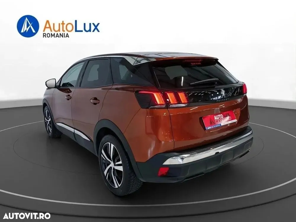 Peugeot 3008 1.2 PureTech S&S EAT8 Allure - 4