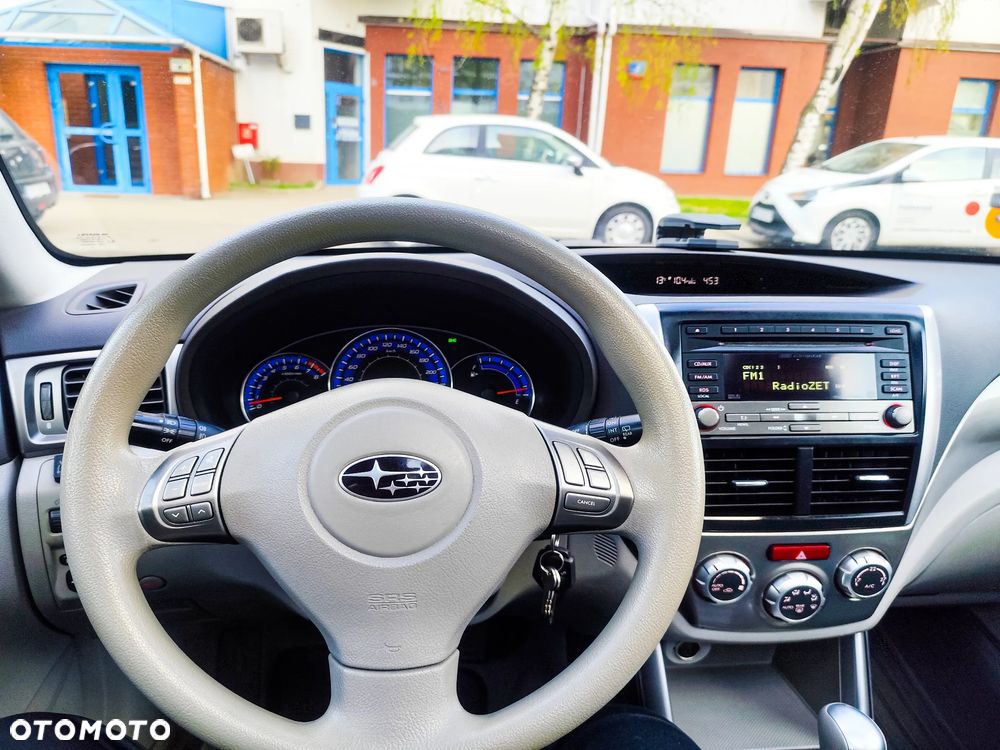 Subaru Forester 2.0 XE NAV Euro5 - 20