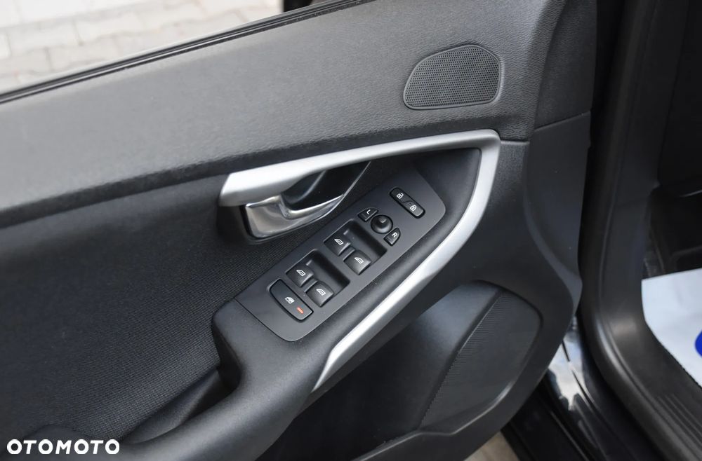 Volvo V40 D3 - 21