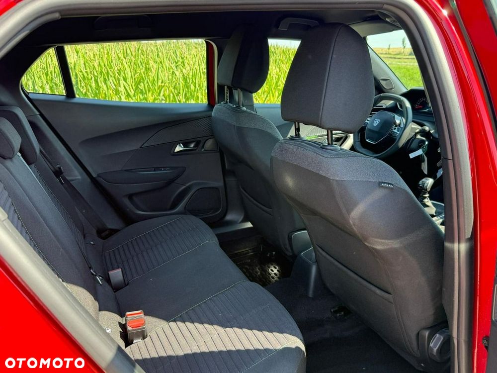 Peugeot 2008 1.2T Allure S&S - 17