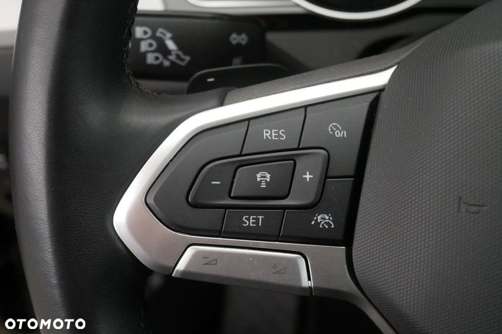 Volkswagen Passat Variant - 23