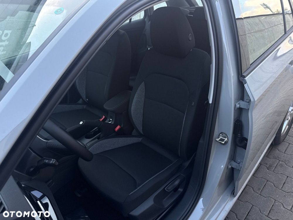 Skoda Scala 1.0 TSI Essence - 24