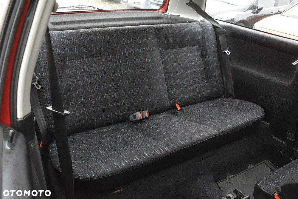 Volkswagen Golf 1.8 CL - 24
