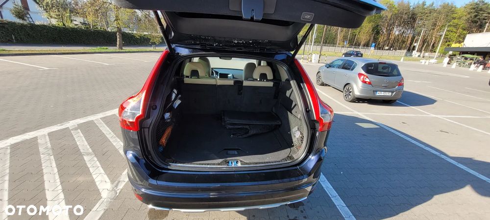 Volvo XC 60 T5 Drive-E Ocean Race - 27