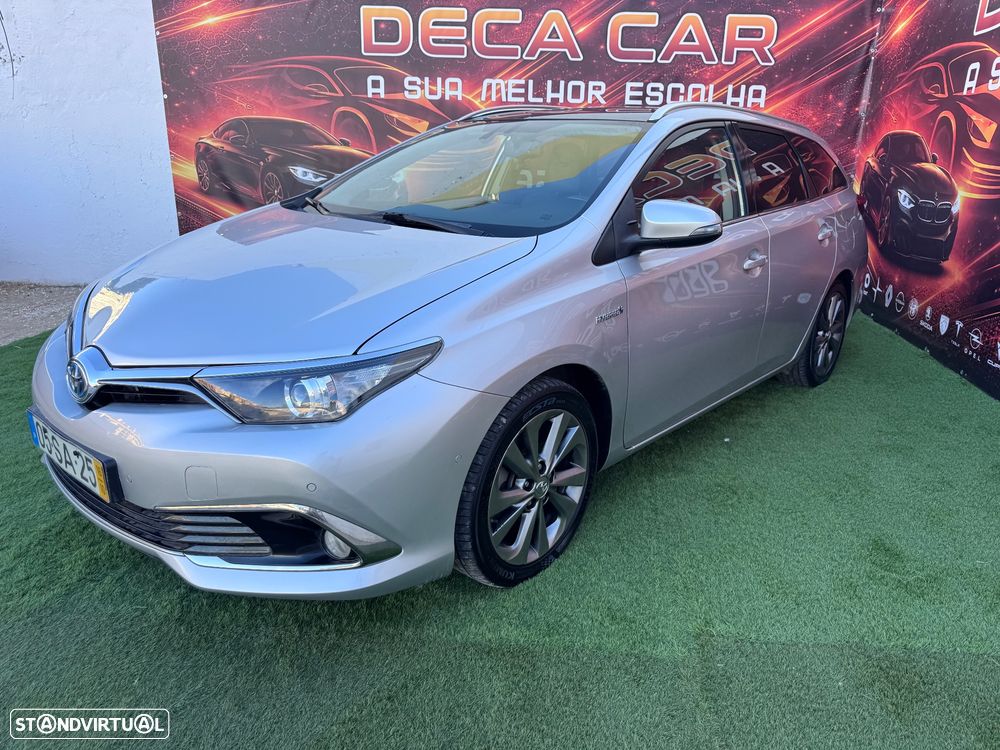 Toyota Auris Touring Sports 1.8 HSD Exclusive +Sky+Navi - 3