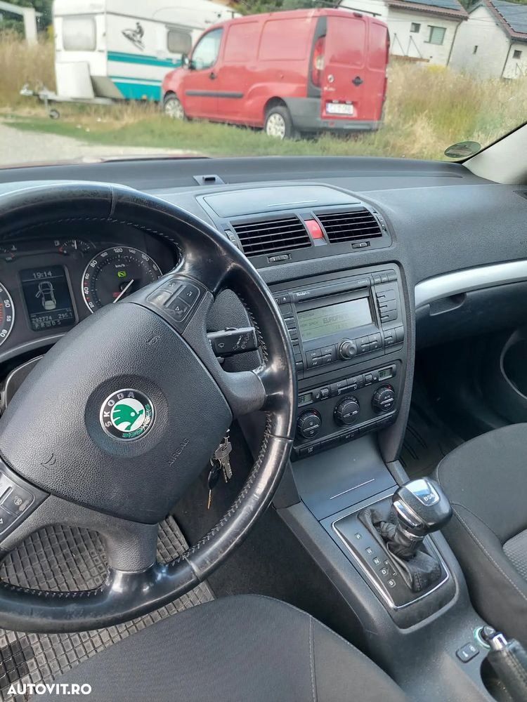 Skoda Octavia - 1