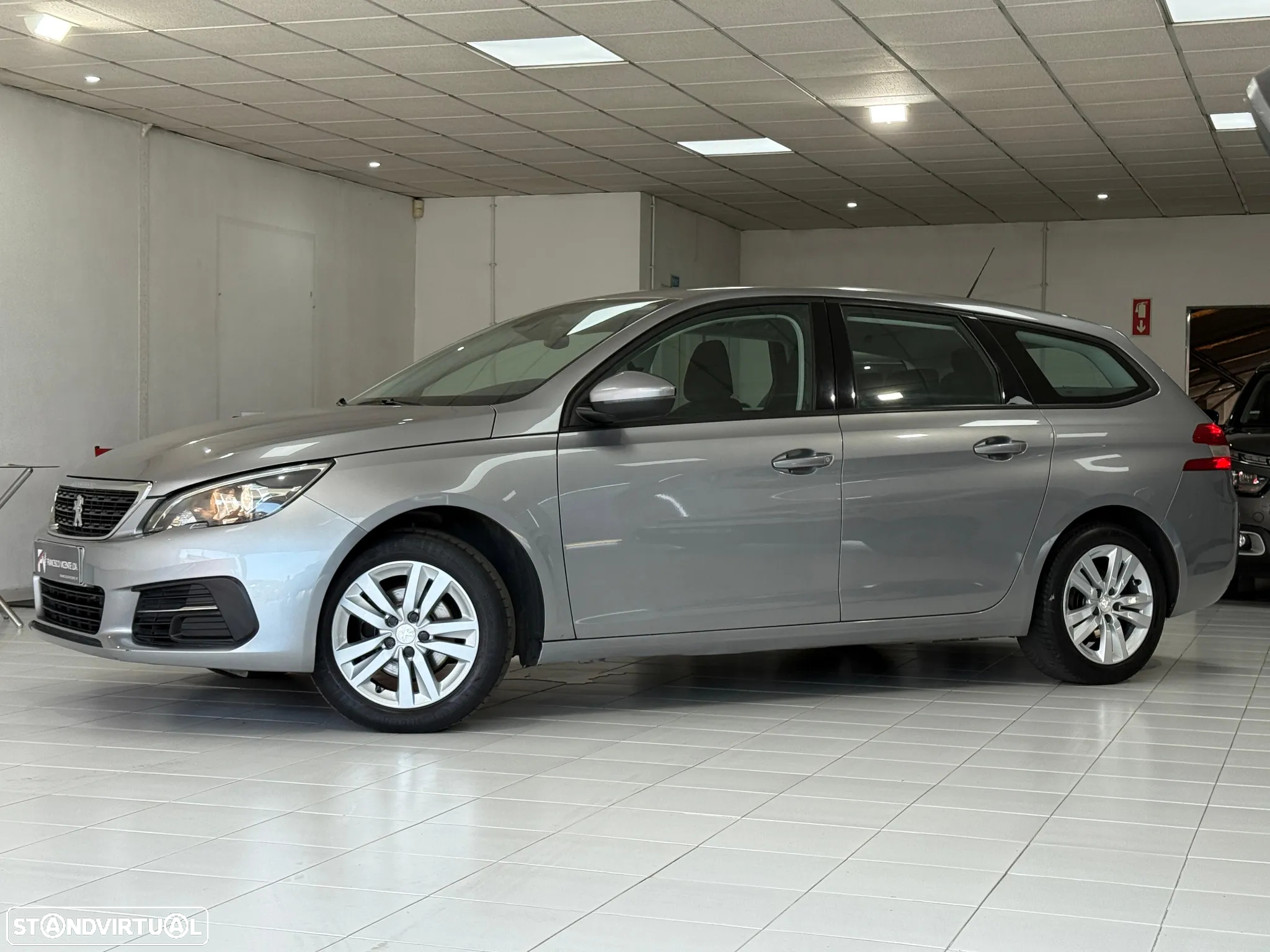 Peugeot 308 SW 1.6 BlueHDi Active - 15