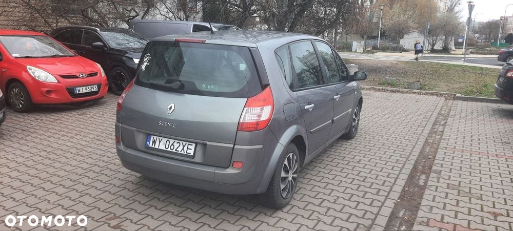 Renault Scenic 1.5 dCi Privilege - 3