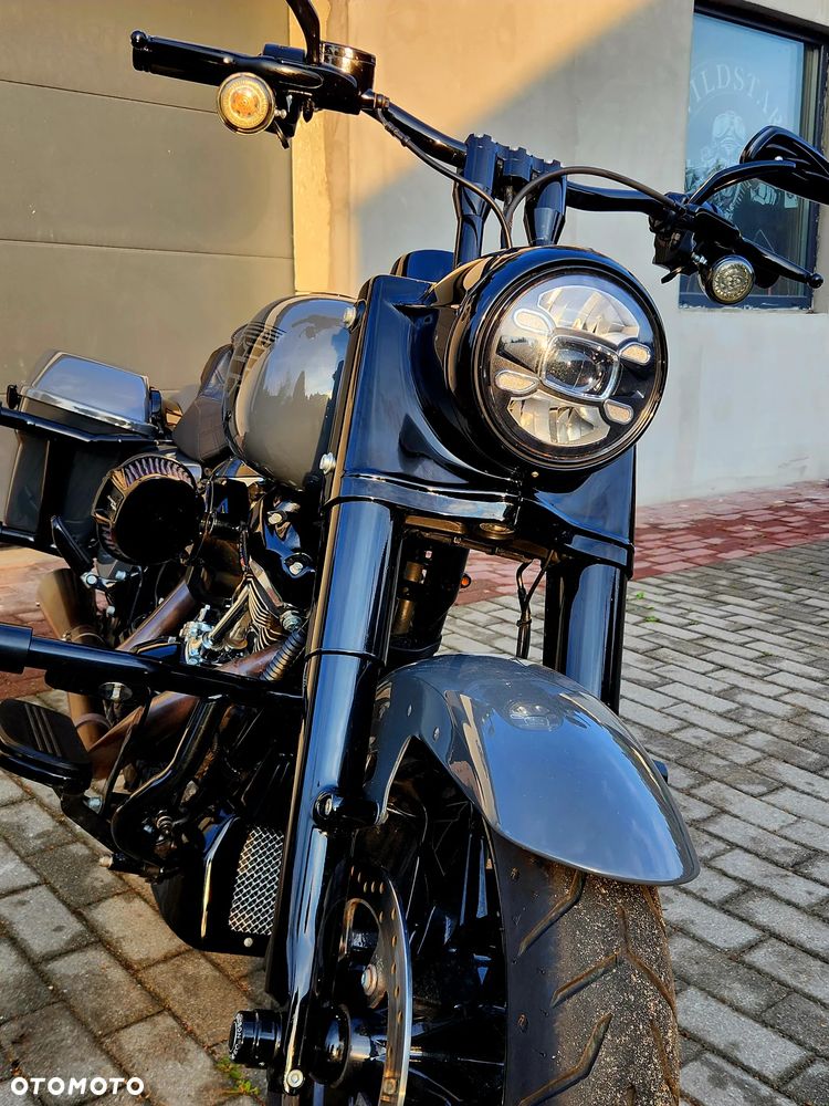 Harley-Davidson Touring Road King - 26