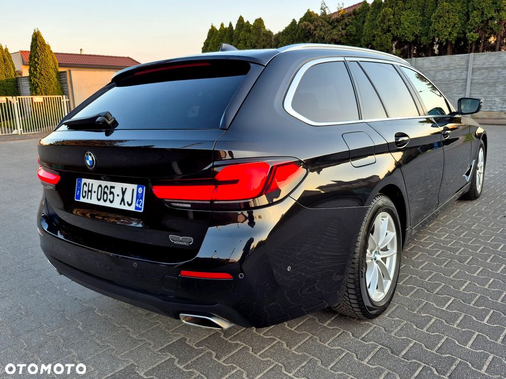 BMW Seria 5 518d Modern Line - 32