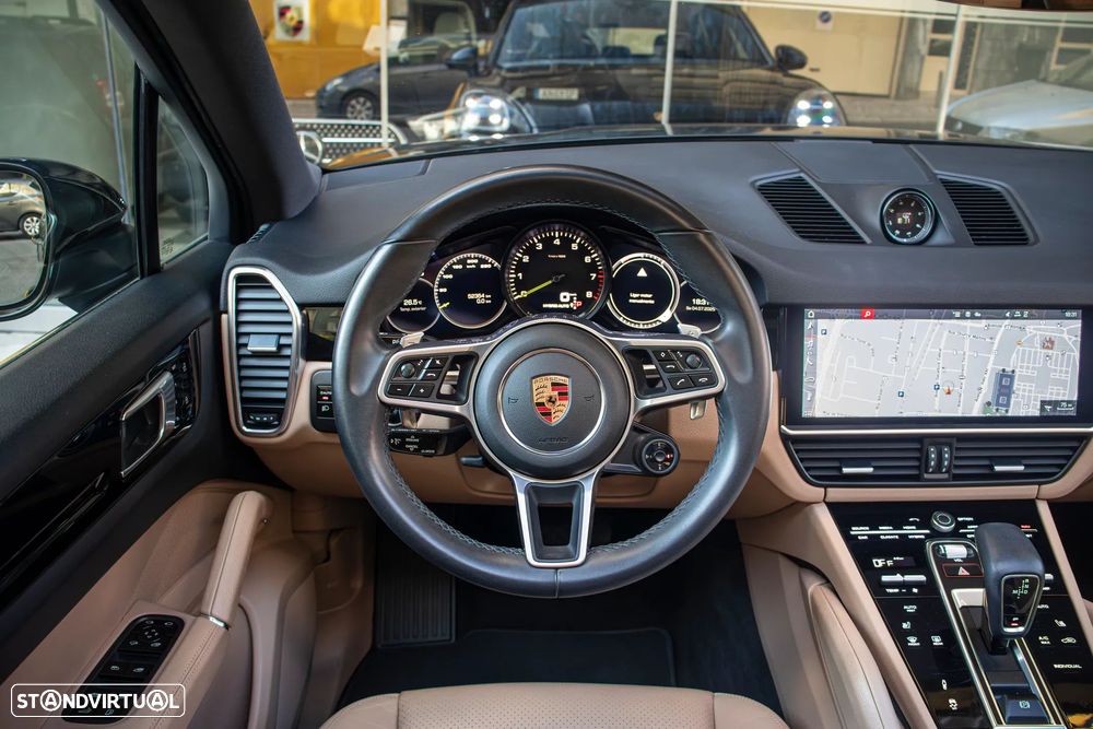 Porsche Cayenne - 22