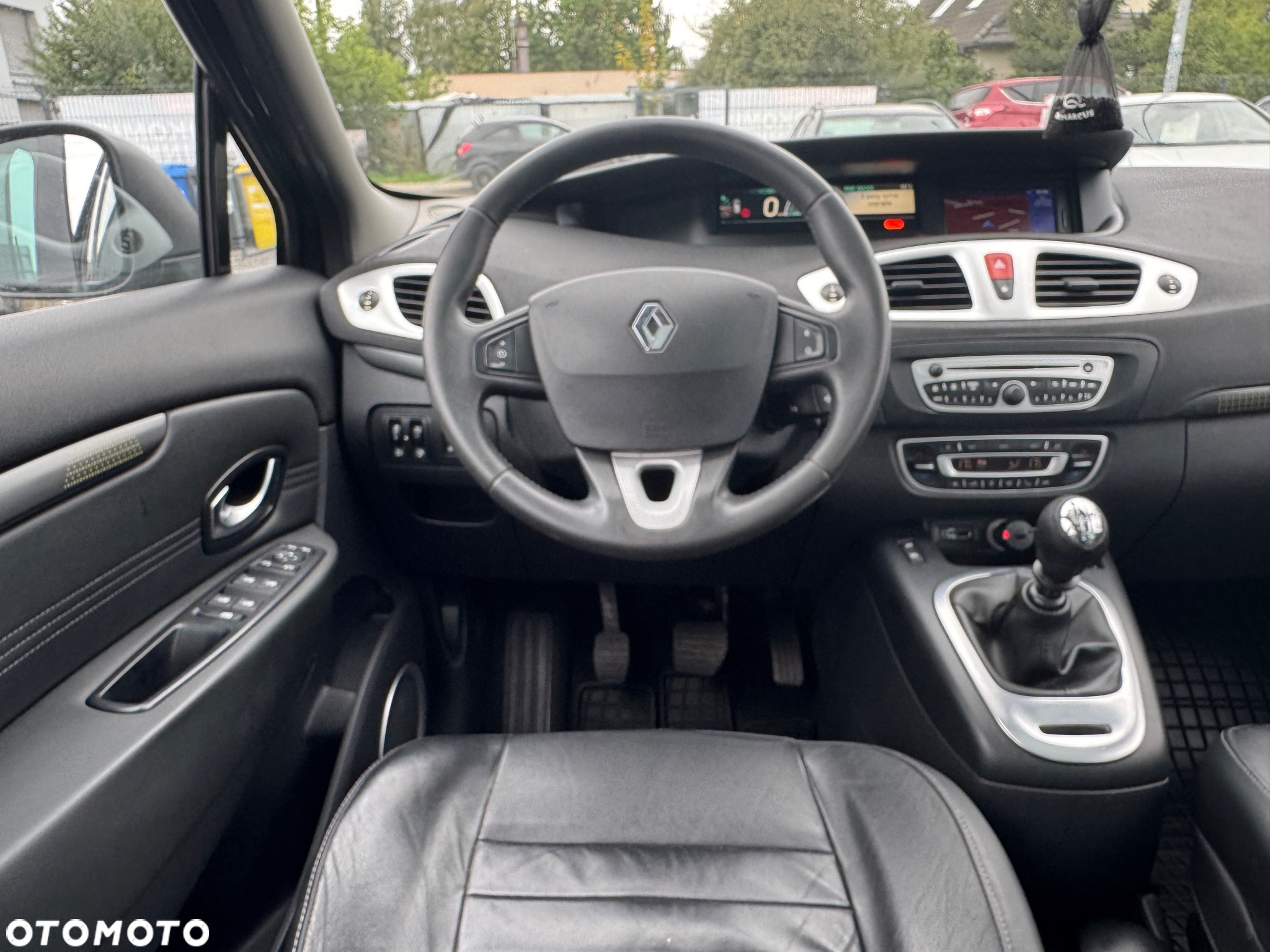 Renault Scenic 1.9 dCi Expression - 24