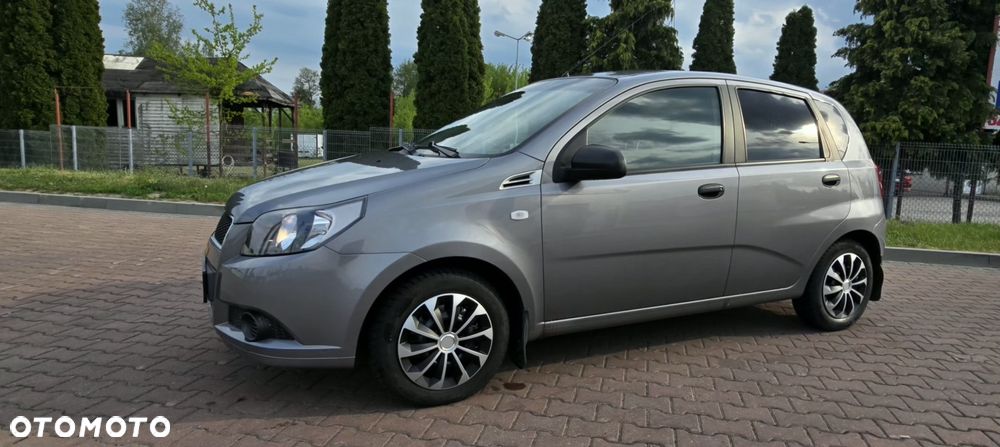 Chevrolet Aveo - 4