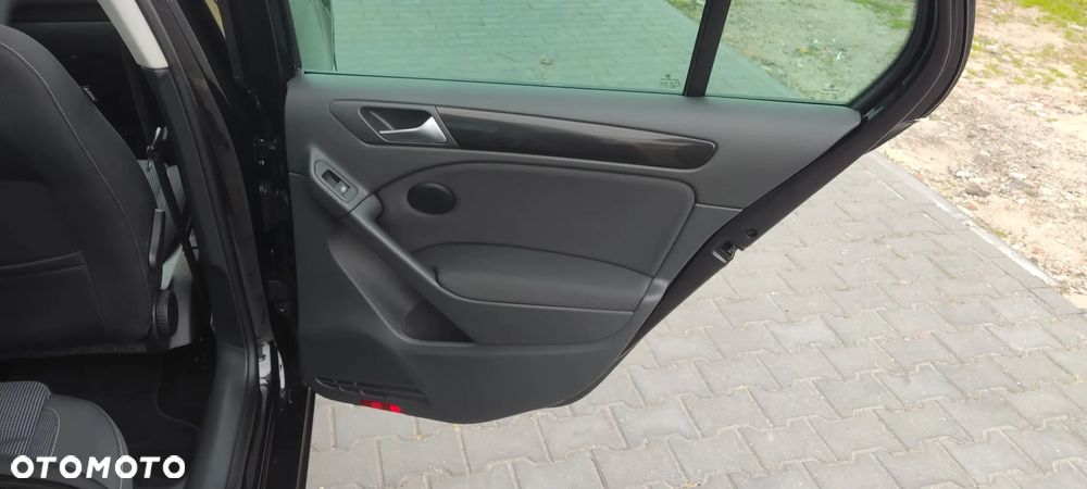 Volkswagen Golf 1.6 Comfortline - 21