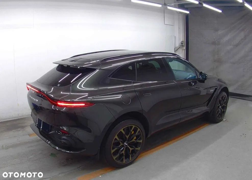 Aston Martin DBX Standard - 31
