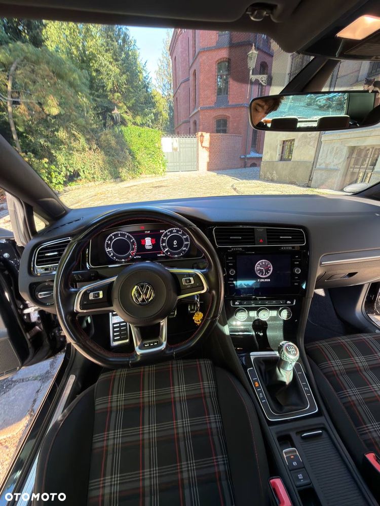Volkswagen Golf - 7