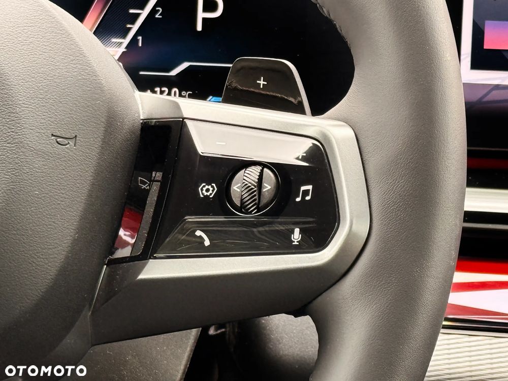 BMW Seria 5 520i - 22