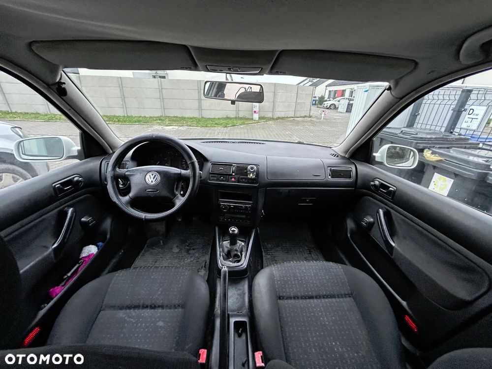Volkswagen Golf 1.9 TDI Basis - 2