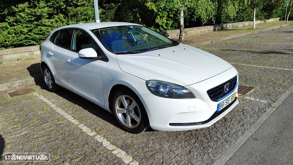 Volvo V40 ver-1-6-d2-eco-momentum - 2