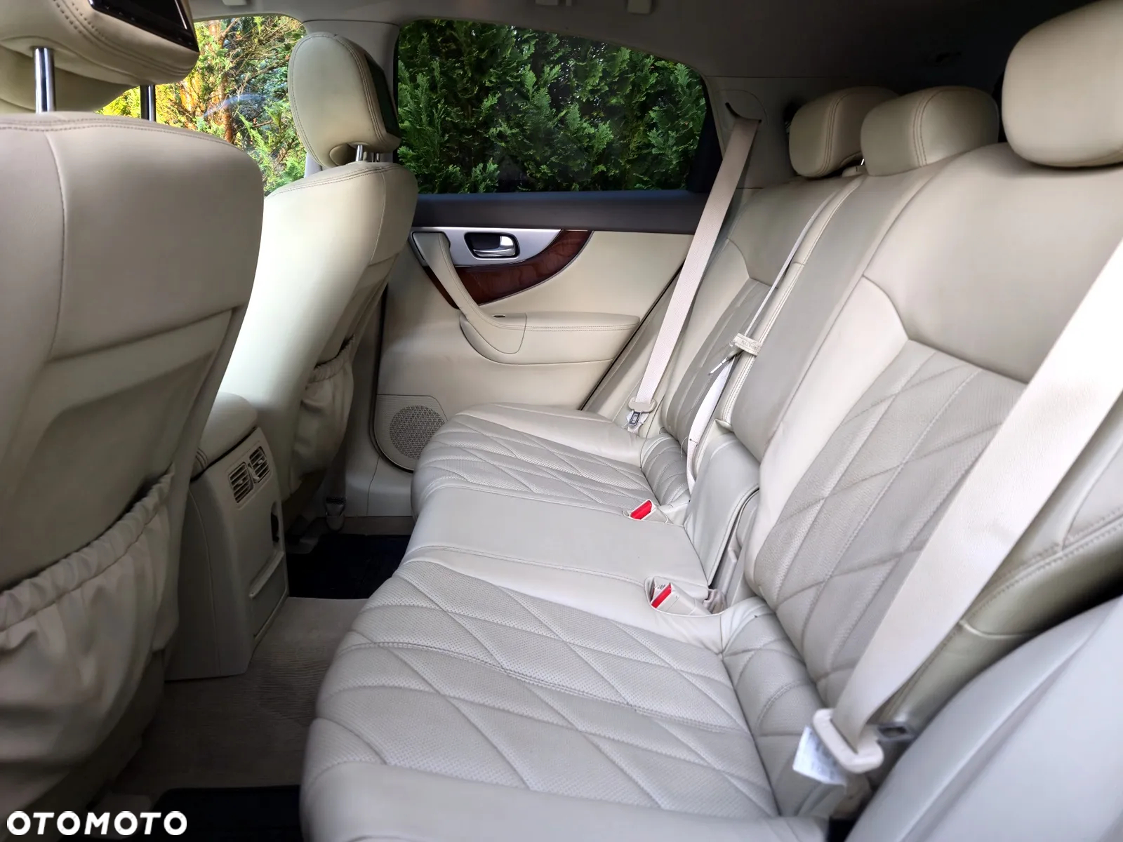 Infiniti FX FX30d S Premium - 10