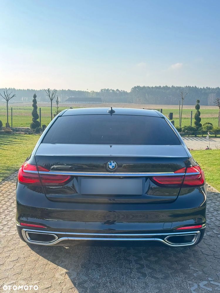 BMW Seria 7 730d xDrive - 11