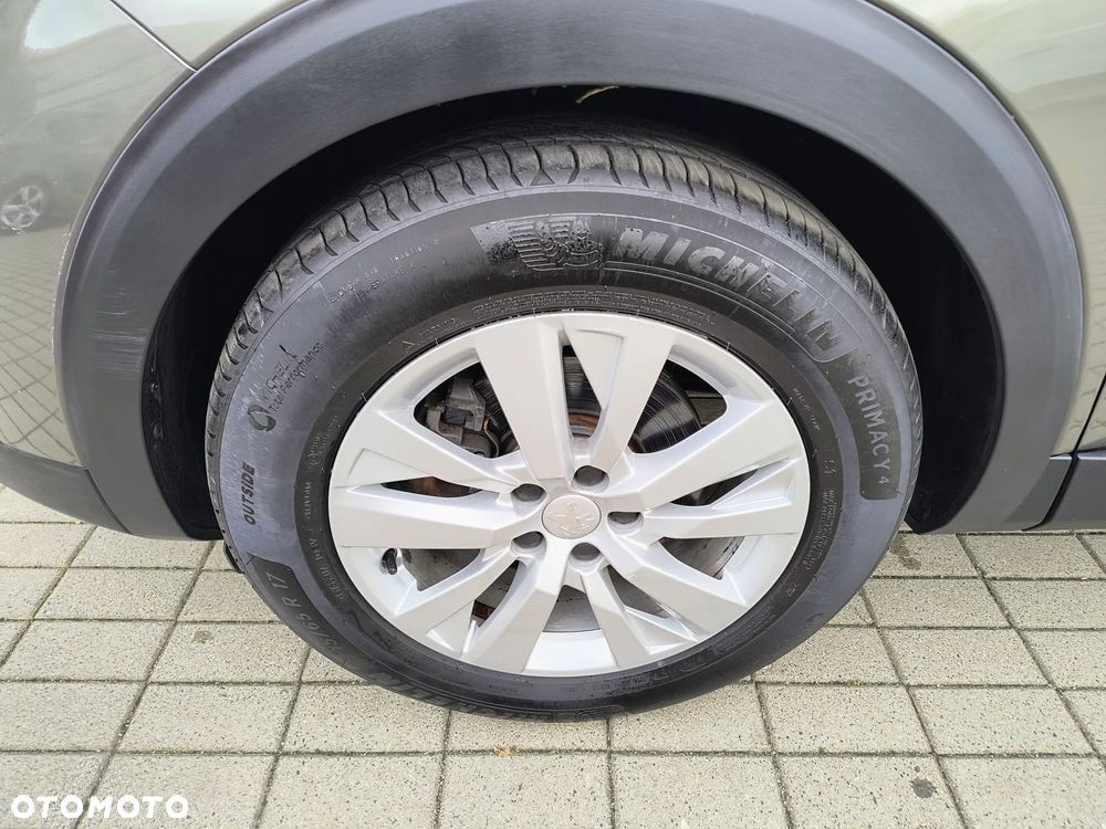 Peugeot 5008 1.2 PureTech Active S&S EAT6 - 11