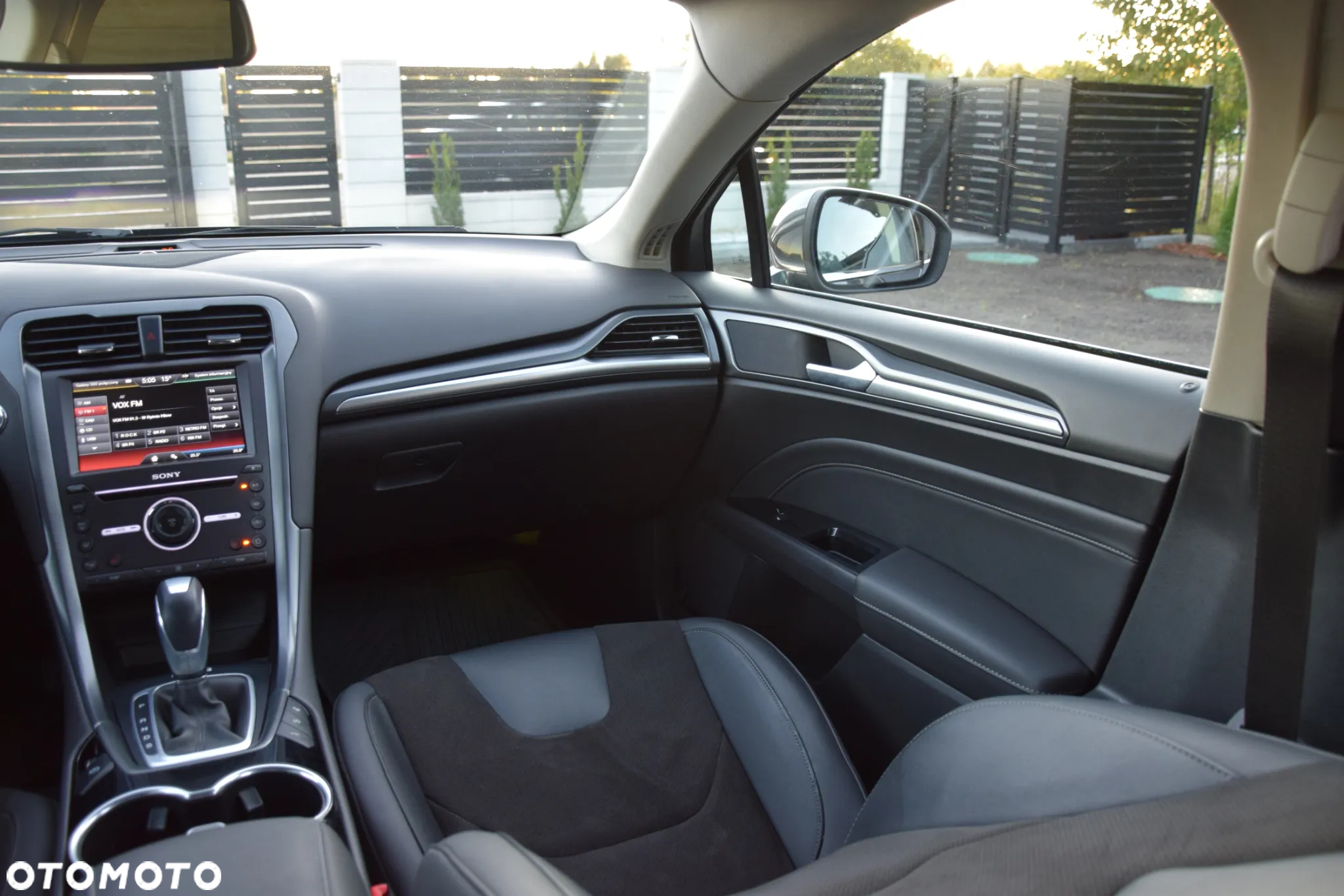 Ford Mondeo - 31