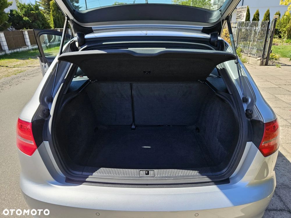 Audi A3 Sportback 1.4 TFSI Ambiente - 16