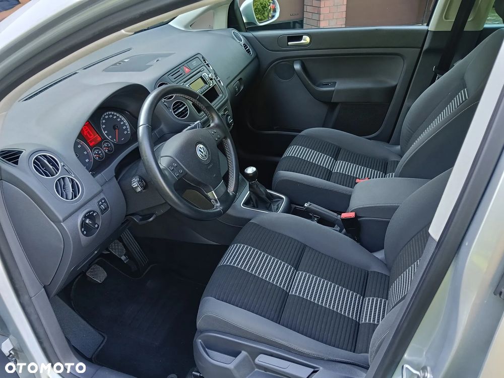 Volkswagen Golf Plus - 16