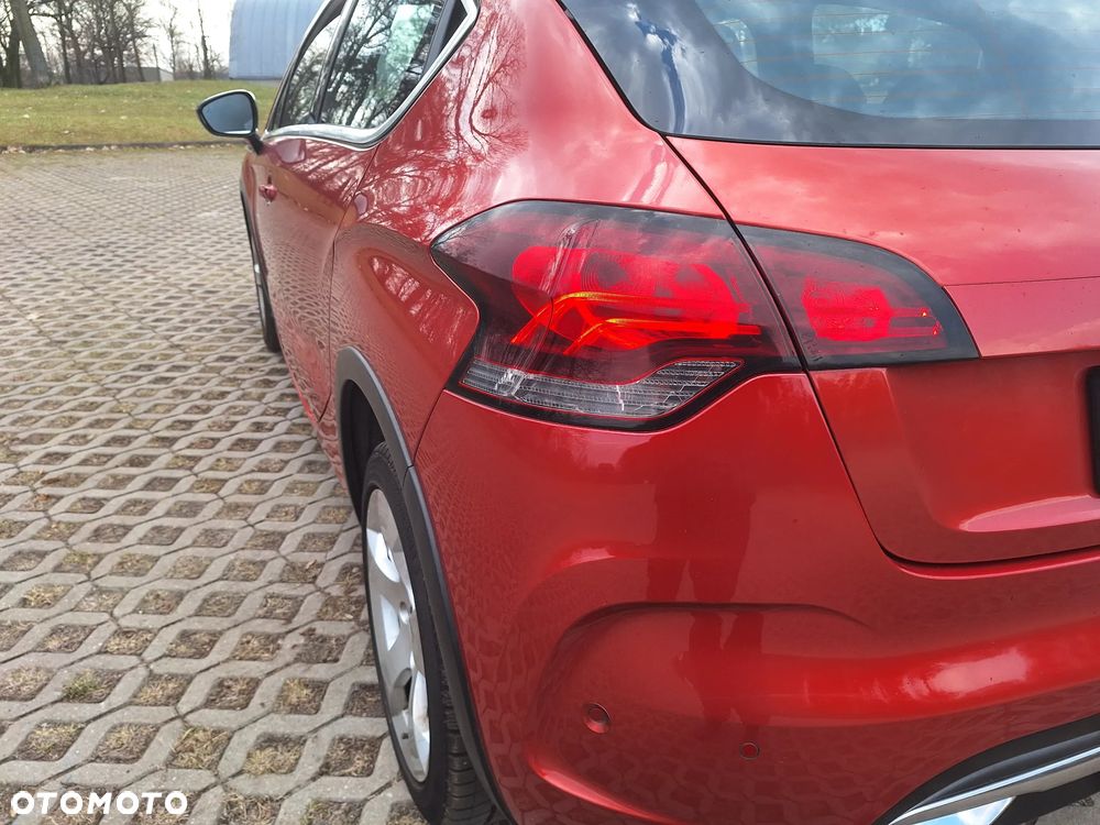 Citroën DS4 1.6 e-HDi SoChic MCP - 25