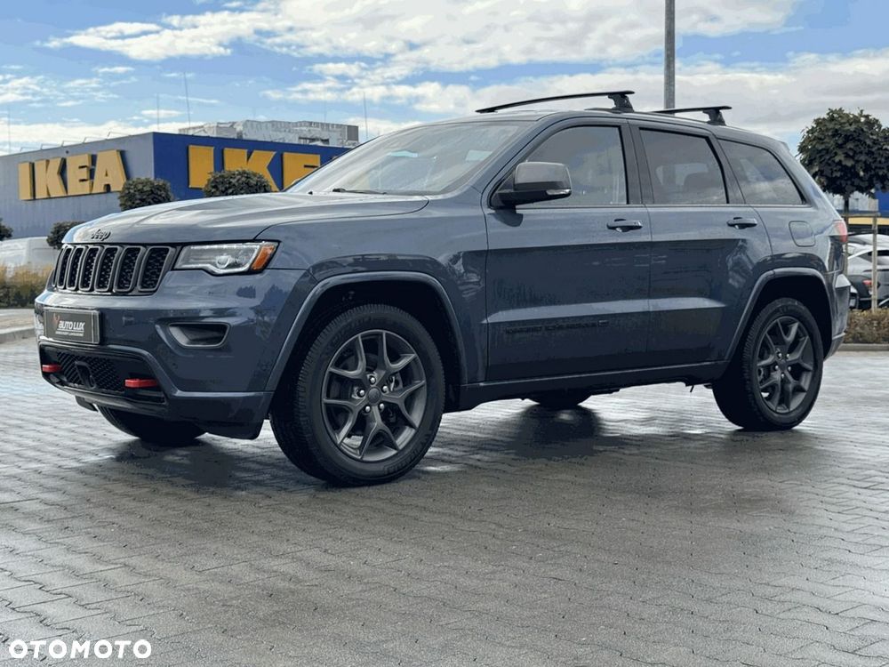 Jeep Grand Cherokee - 36
