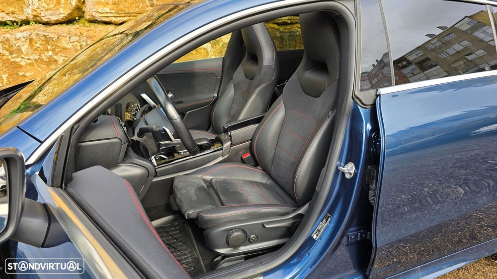 Mercedes-Benz CLA 250 - 53