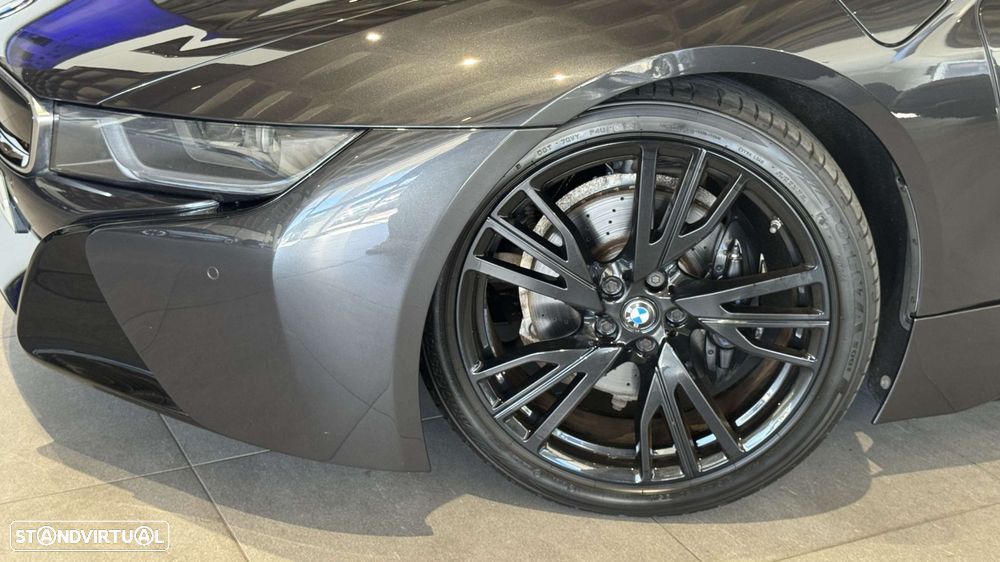BMW i8 Standard - 17