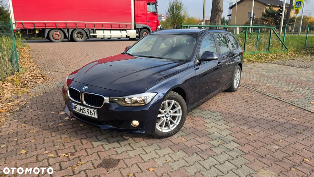 BMW 3 Series 2013 photo 2