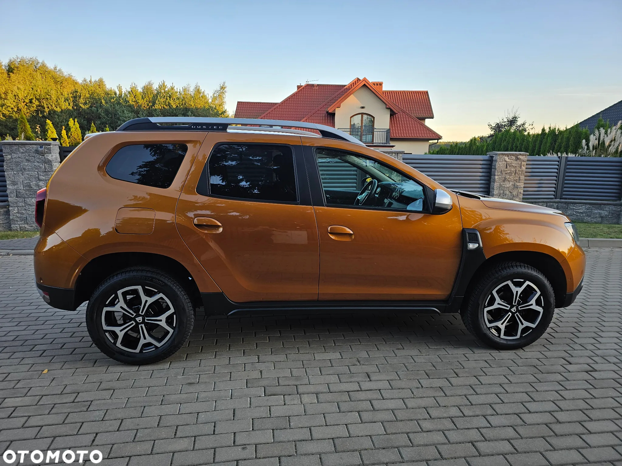 Dacia Duster 1.6 SCe Prestige - 6