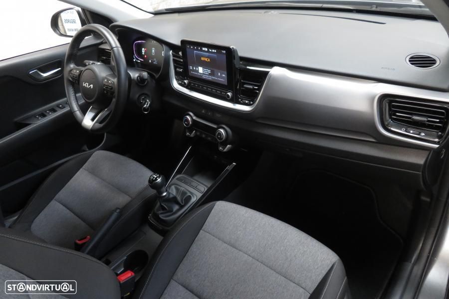 Kia Stonic 1.2 MPi Dynamic - 11