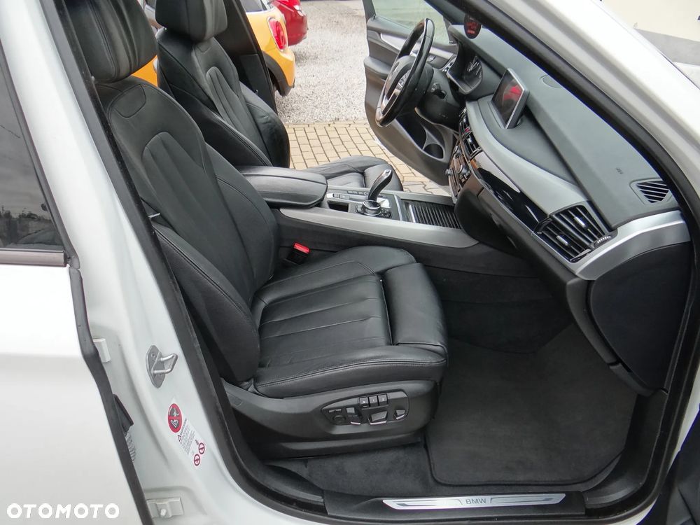 BMW X5 xDrive40d - 33