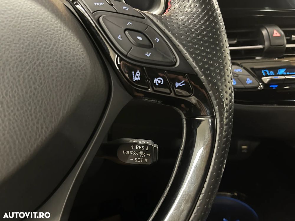 Toyota C-HR 2.0 HSD 184 CP 4x2 CVT GR Sport - 23