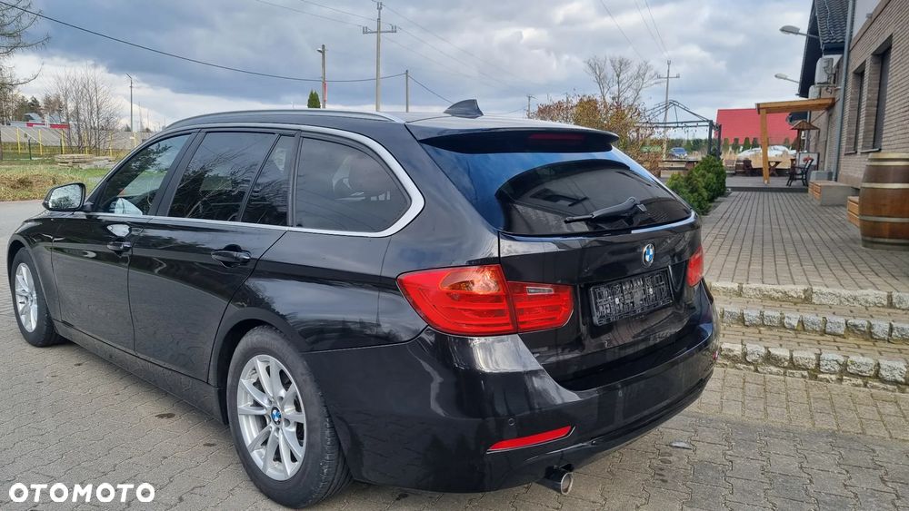 BMW Seria 3 320d Efficient Dynamics Edition - 10