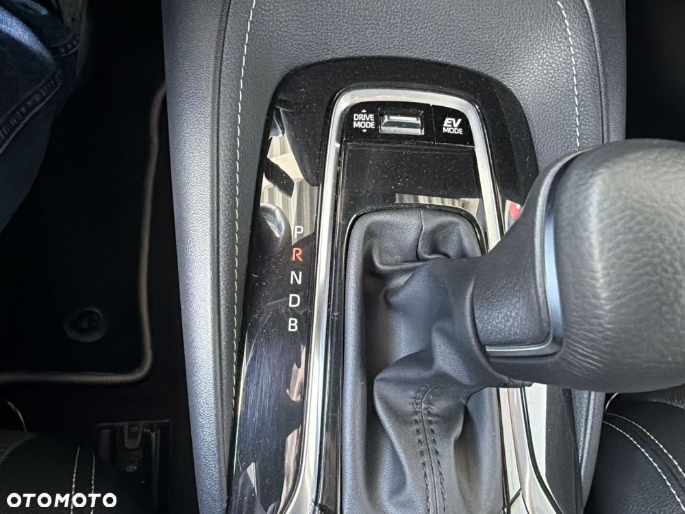 Toyota Corolla 1.8 Hybrid Style - 19