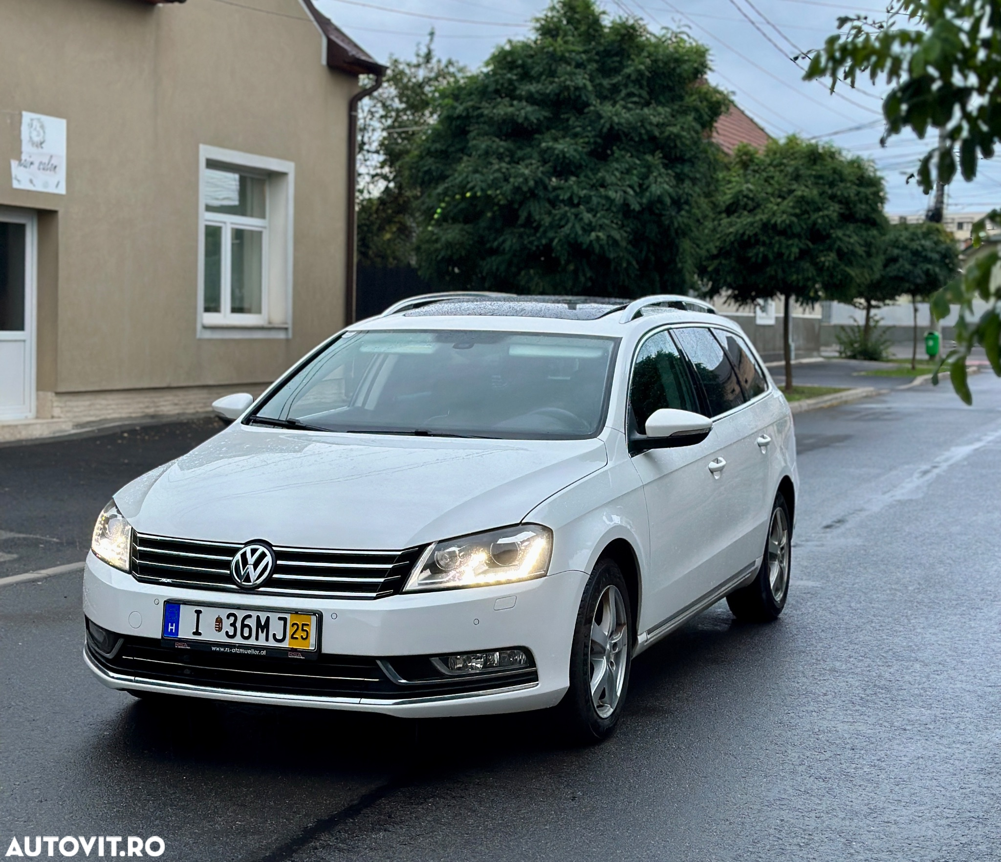 Volkswagen Passat Variant 2.0 TDI BlueMotion Technology Highline - 11