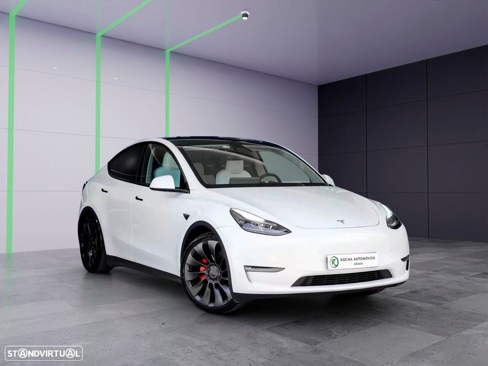 Tesla Model Y Long Range Dual Motor AWD - 3