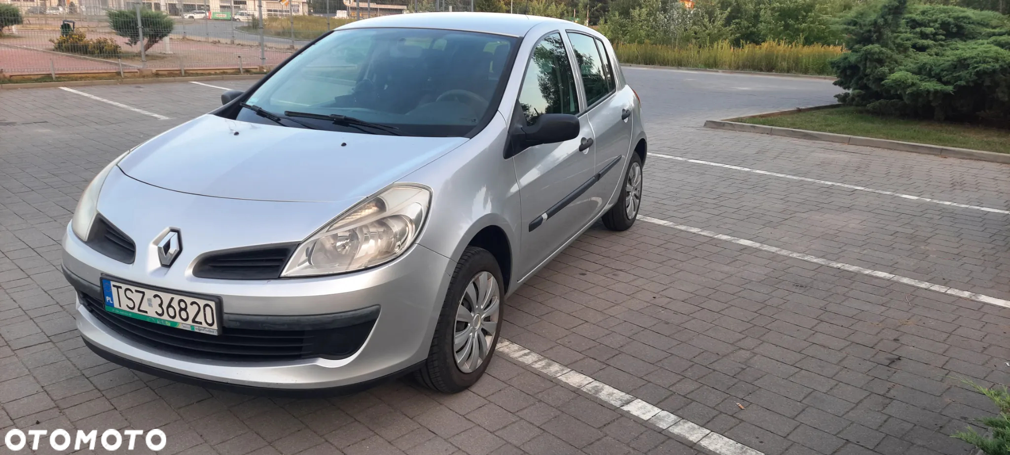 Renault Clio - 2