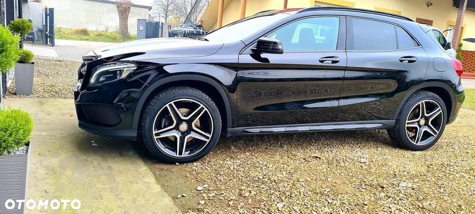 Mercedes-Benz GLA - 7