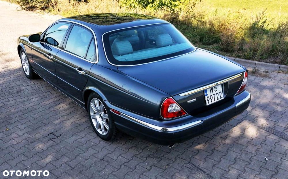 Jaguar XJ XJ8 4.2 Executive - 6