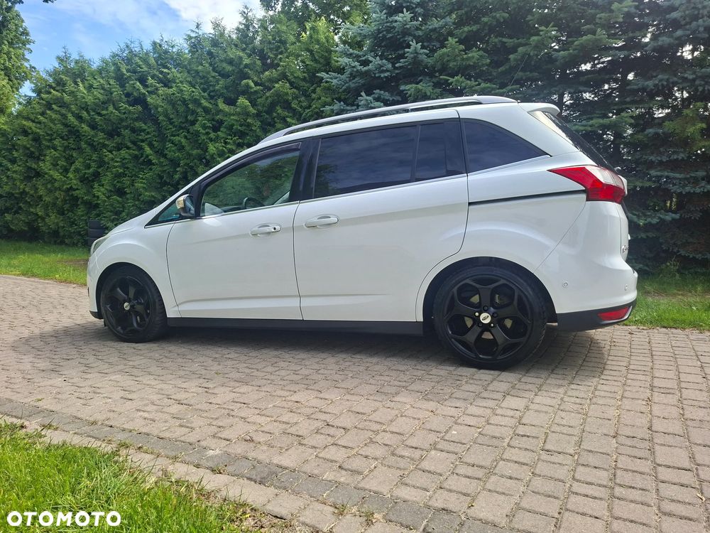 Ford Grand C-MAX - 9